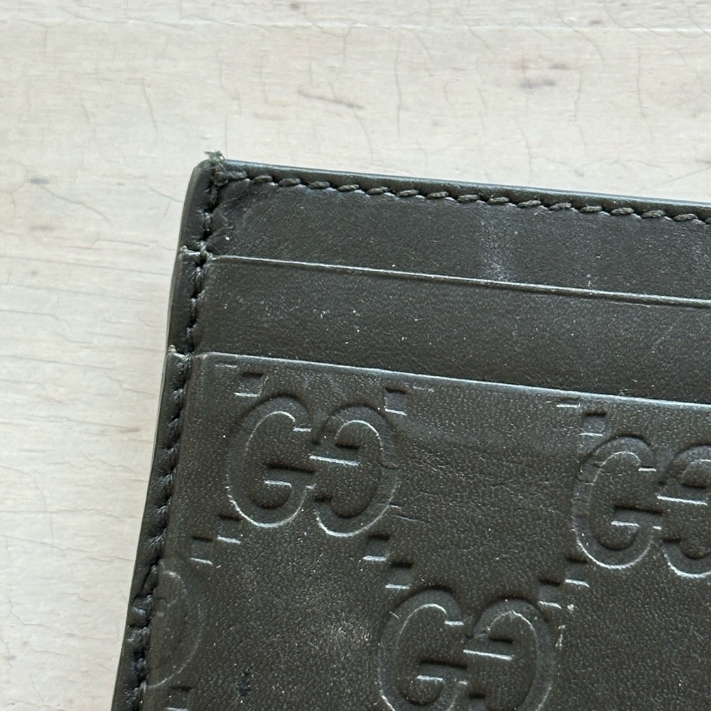 Black Gucci Leather Monogram Cardholder - Picture 5 of 10